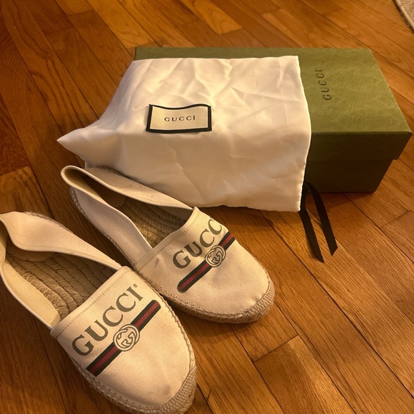 Gucci espadrilles- classic logo - Picture 1 of 3